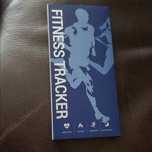 NWT Kümmel Fitness Tracker